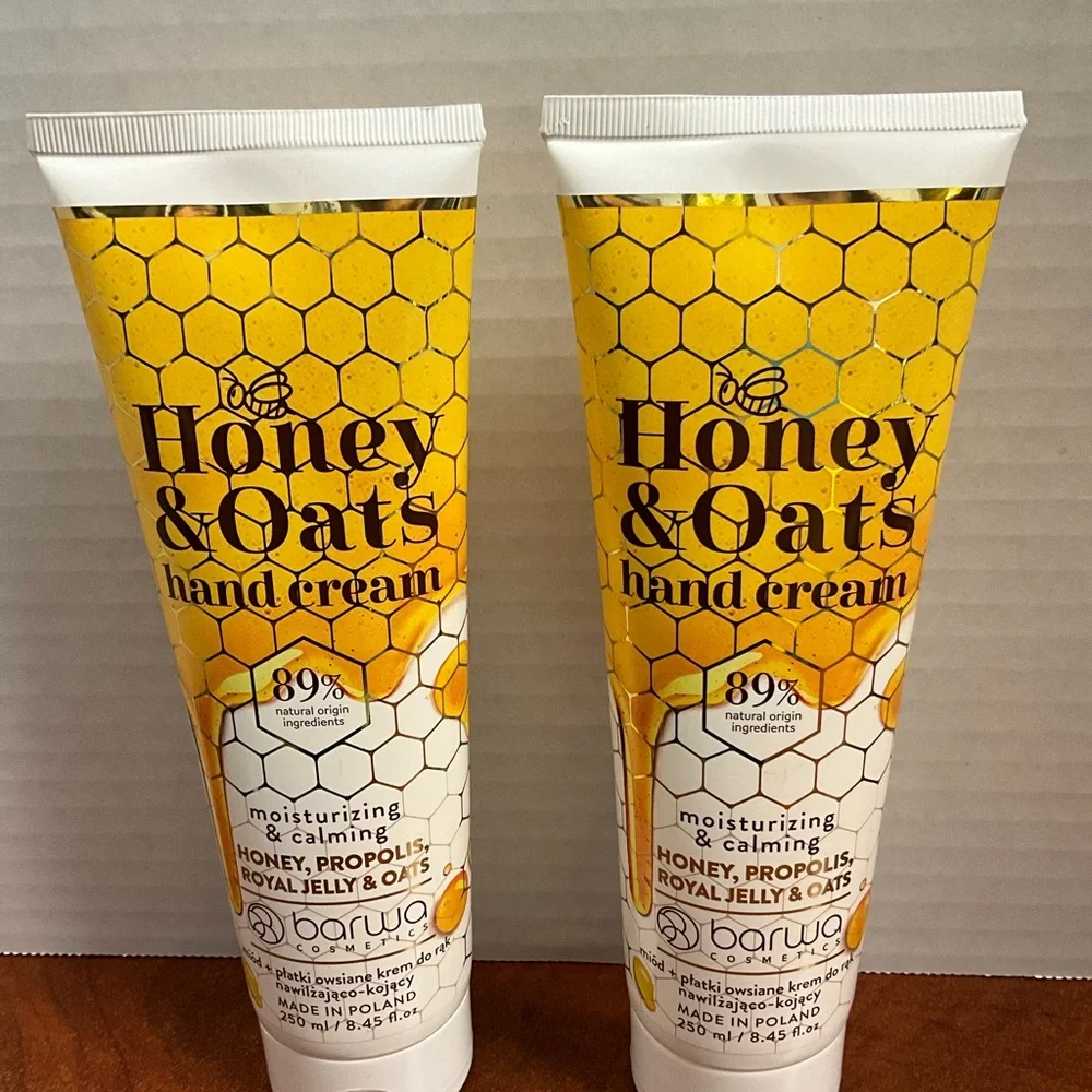 Barwa Honey & Oats Hand Cream - Cream and Yellow